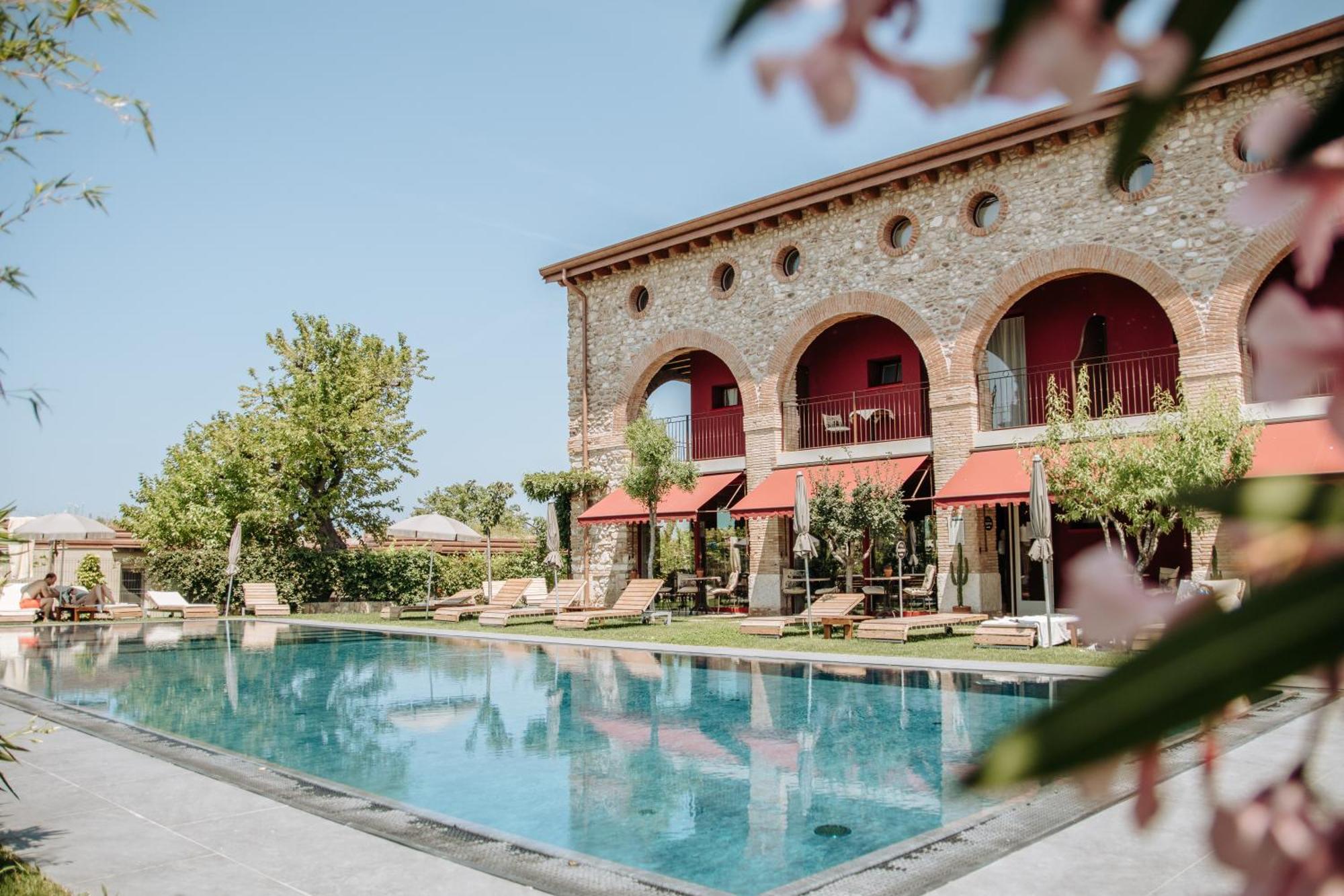 Le Greghe Suites Лацизе Экстерьер фото