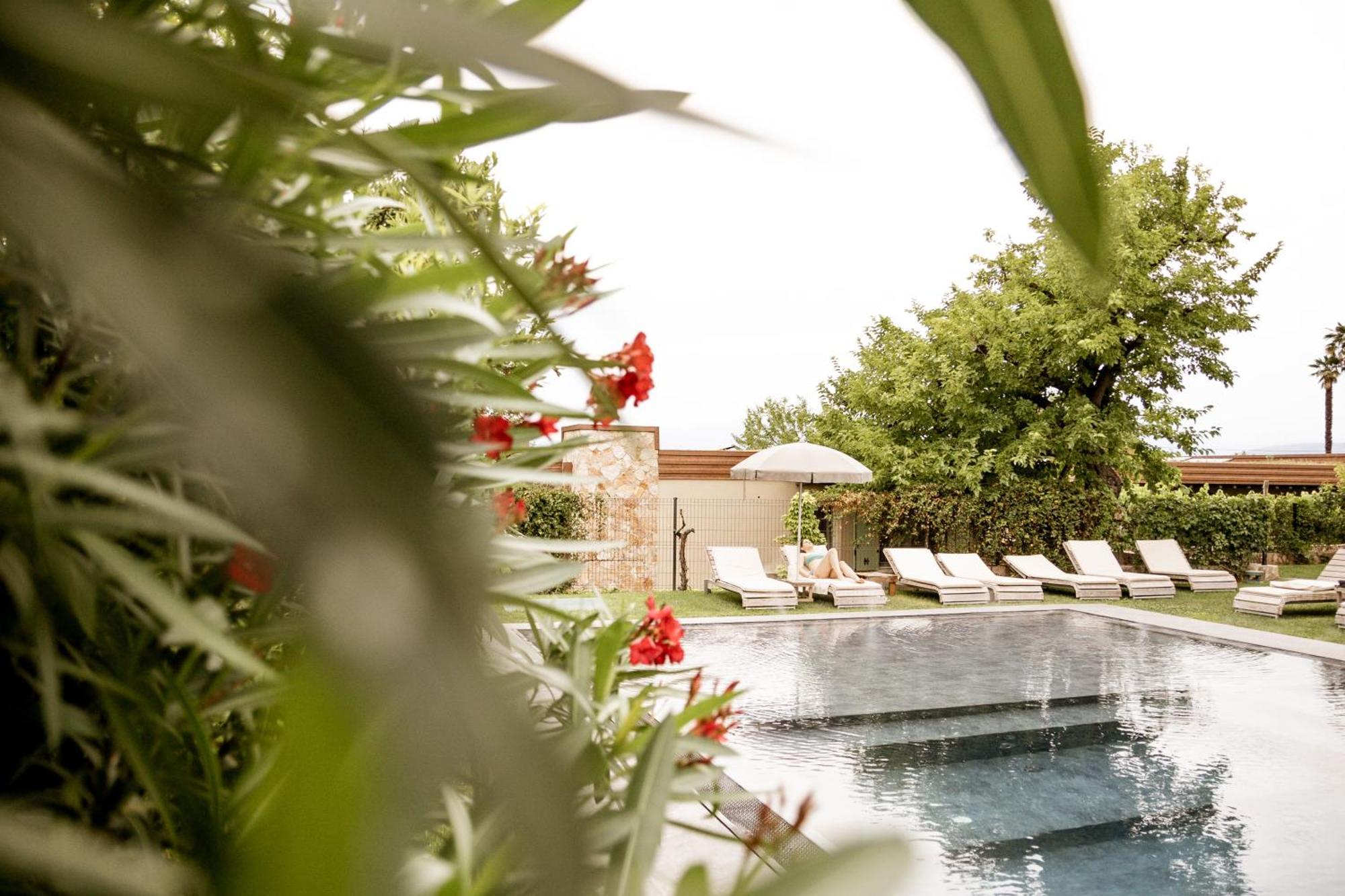Le Greghe Suites Лацизе Экстерьер фото