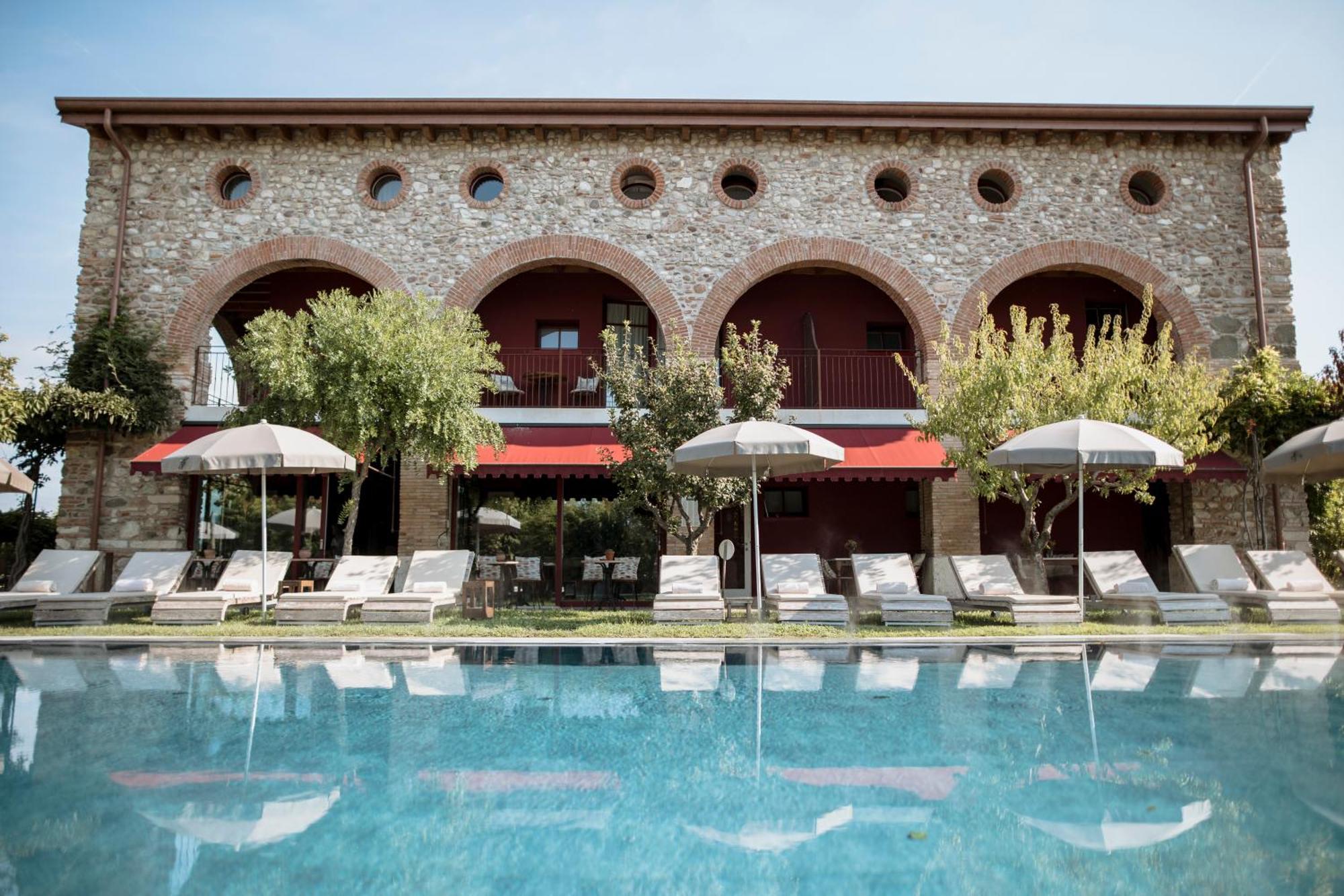 Le Greghe Suites Лацизе Экстерьер фото